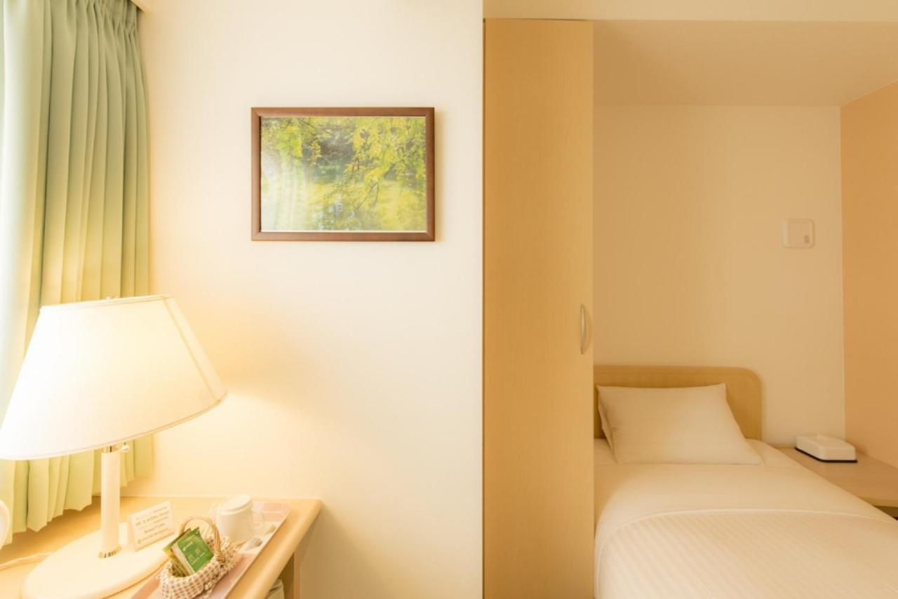 Hotel Famy Inn Kinshicho Tokyo Esterno foto